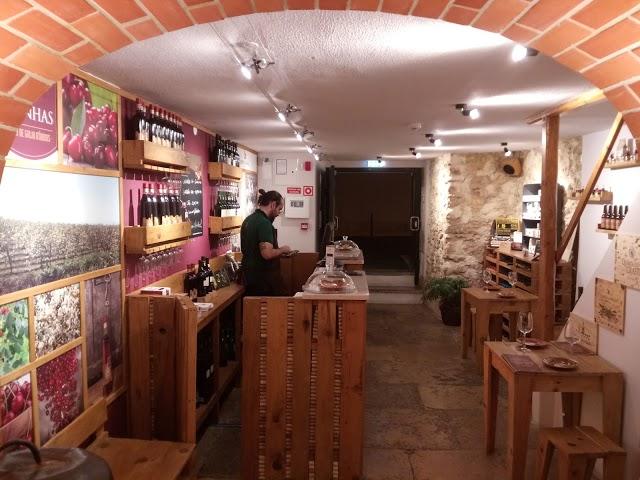 A Muralha Tapas e Vinhos